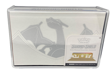 Lade das Bild in den Galerie-Viewer, Premium Acrylcase für die Ultra Premium Collection Glurak UPC von Acrylcases Austria